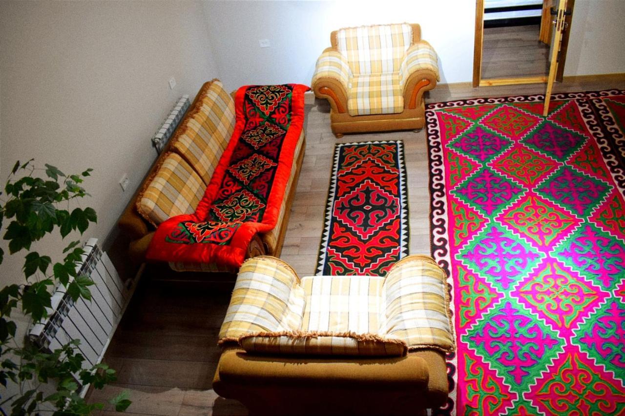 Kezgin Guest House Naryn 外观 照片