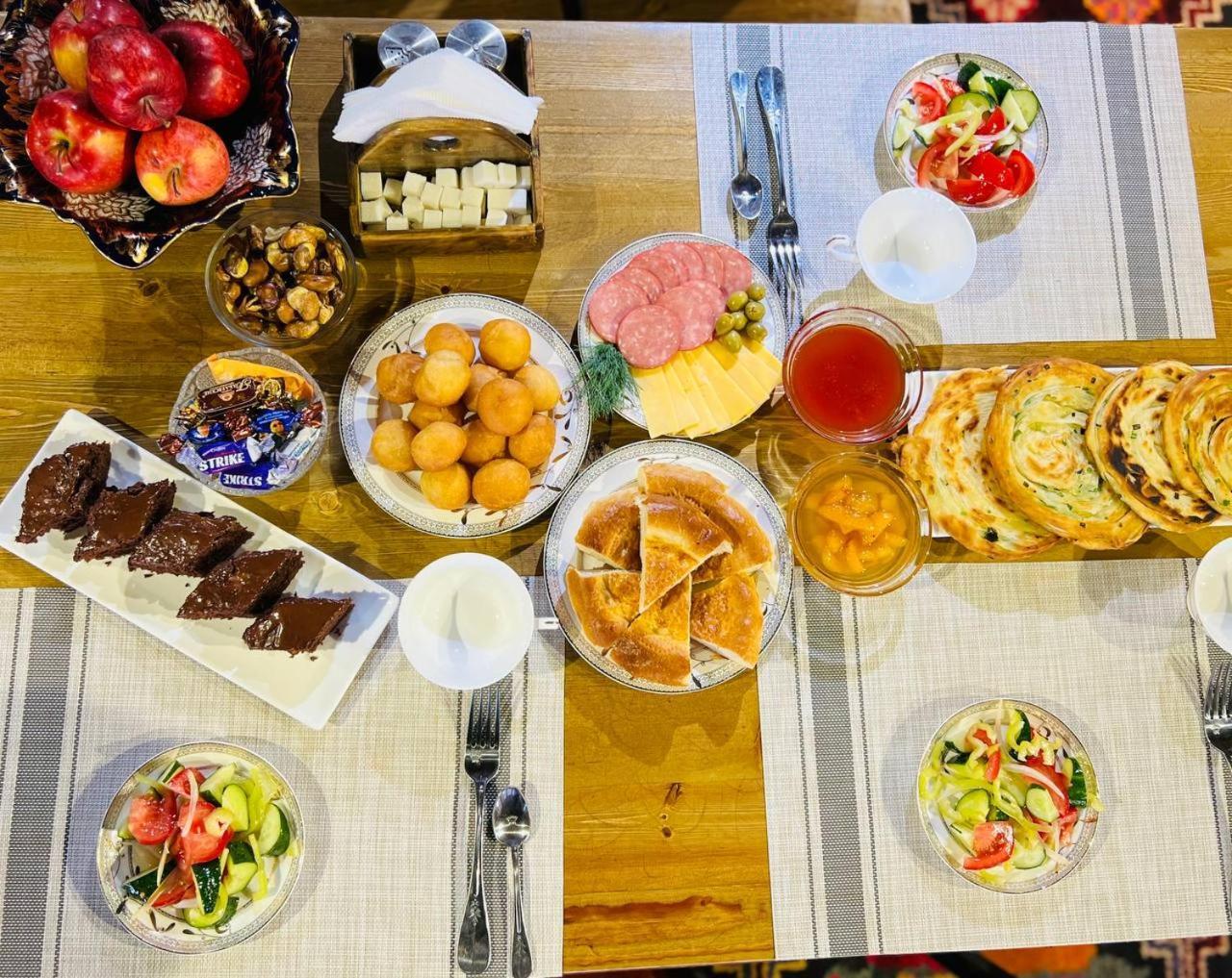 Kezgin Guest House Naryn 外观 照片