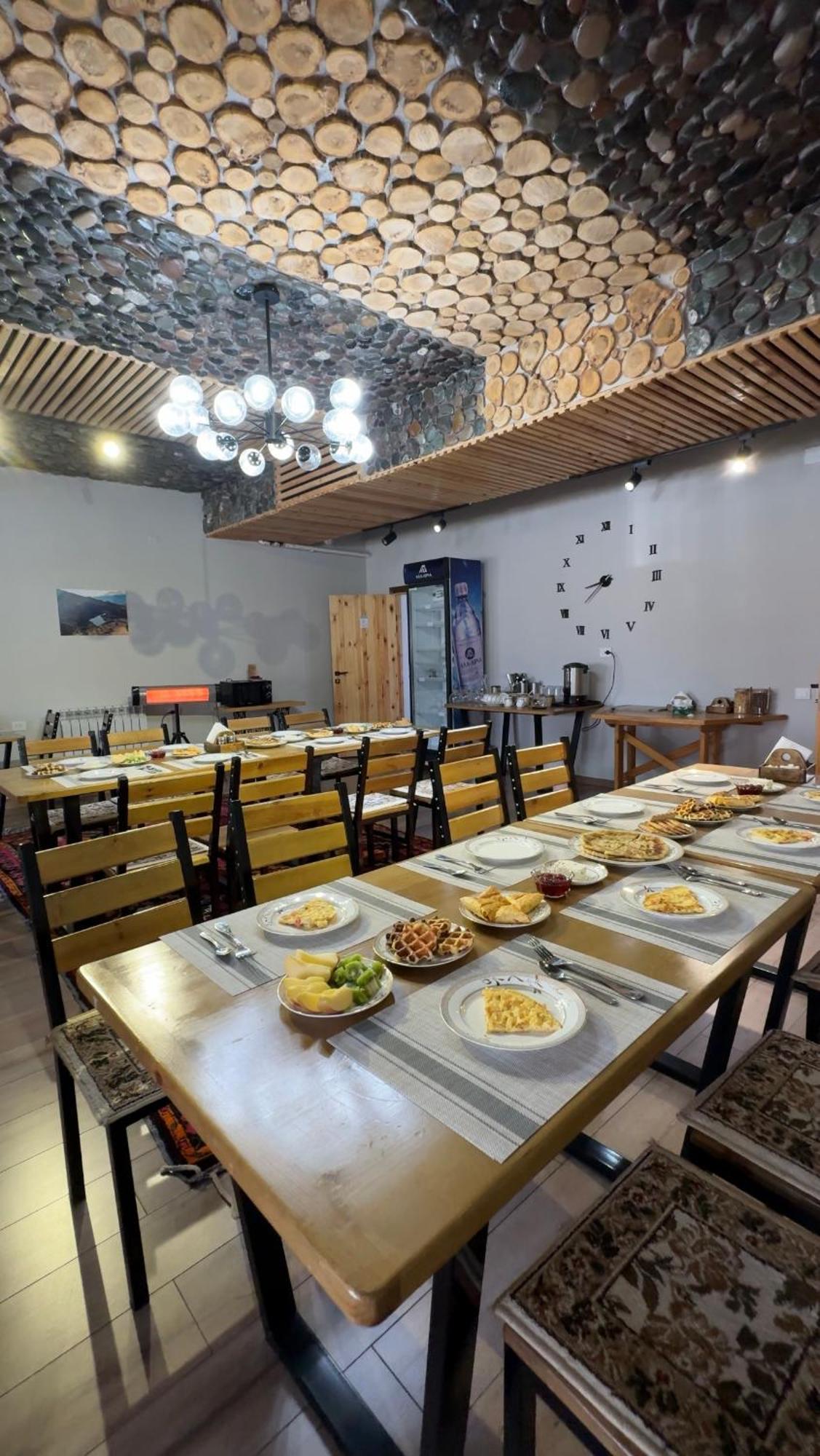 Kezgin Guest House Naryn 外观 照片